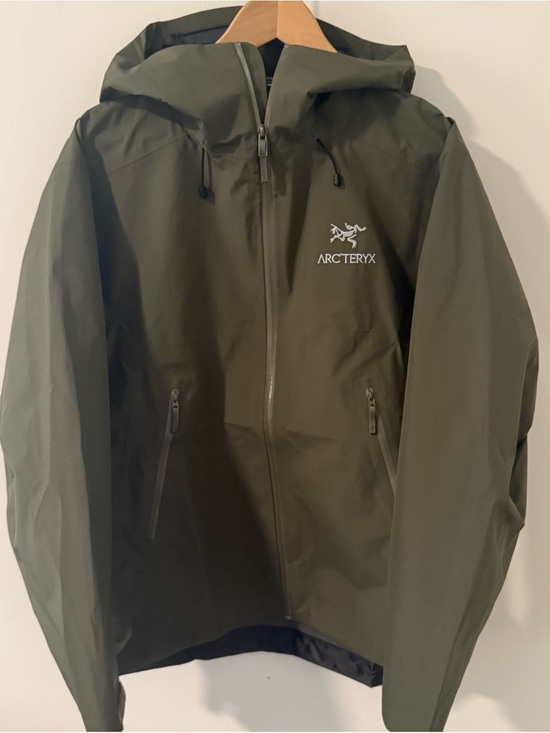 Arc'teryx Other - Arc'teryx Green Jacket Beta LT